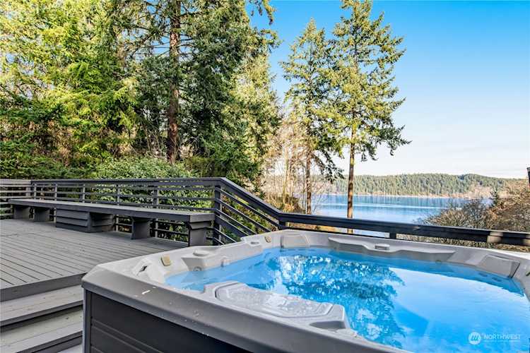 4309 Reid Dr NW Gig Harbor, WA 98335