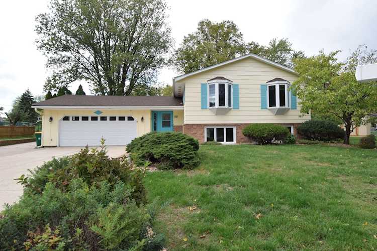 7740 47 1/2 Place N New Hope, MN 55428