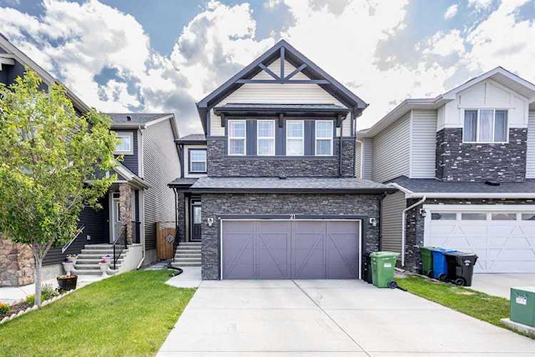 21 Nolanhurst Way NW Calgary, AB T3R0Z2