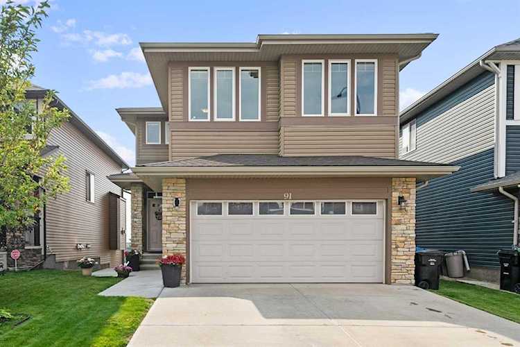 91 Evansborough Way NW Calgary, AB T3P 0M6