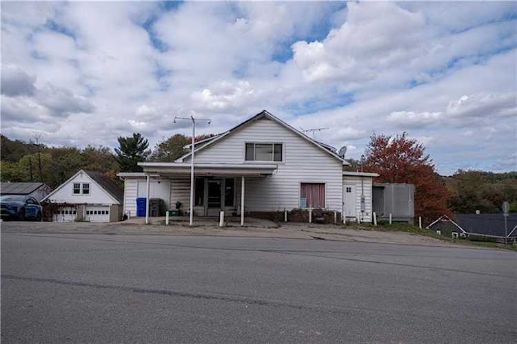 401 Brownsdale Rd Renfrew Butler PA 16053 175,000