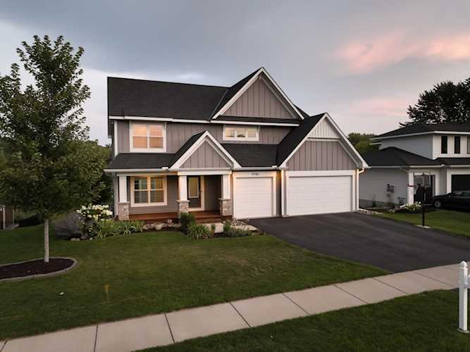 19786 Holdingford Way Lakeville, MN 55044