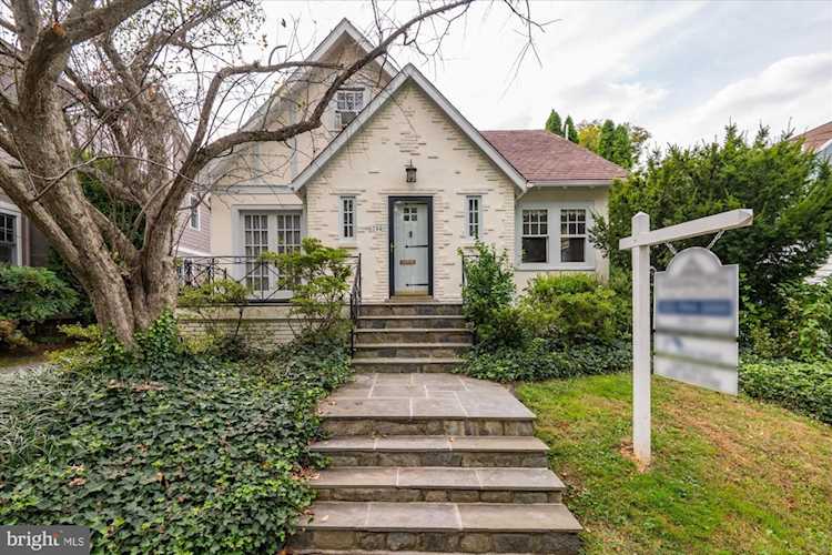 6704 East Ave Chevy Chase, MD 20815 | MLS MDMC2105526 Photo 1