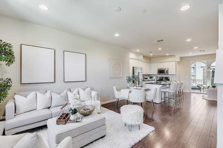 34136 Lugano Ter Fremont, CA 94555 | MLS ML81941938 Photo 1