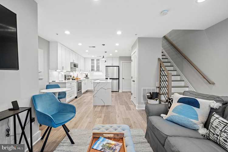 101 Harvard St #A Alexandria, VA 22314