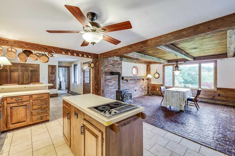 26 Manor Drive East Sandwich, MA 02537