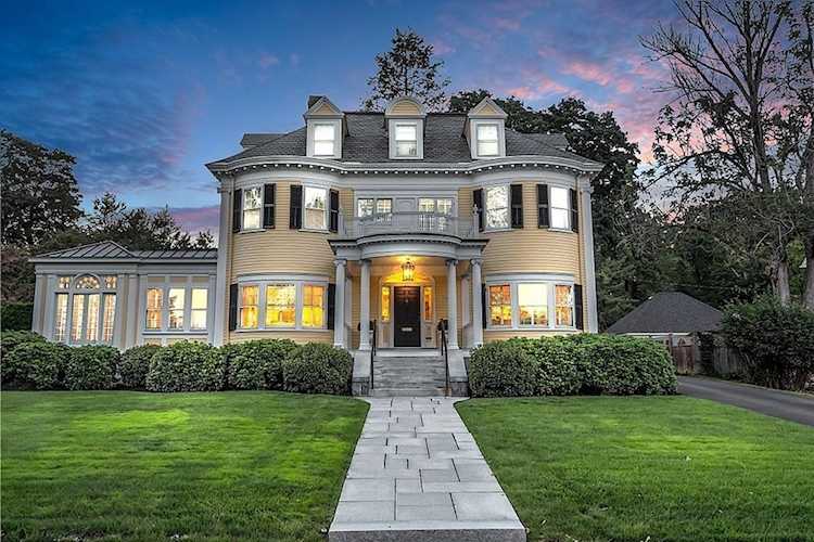 2 Massachusetts Avenue Worcester, MA 01609