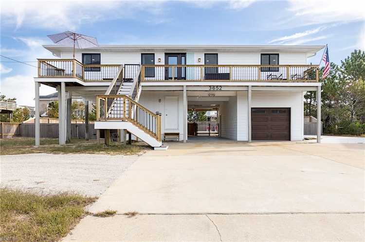 3652 Sandpiper Rd Virginia Beach, VA 23456
