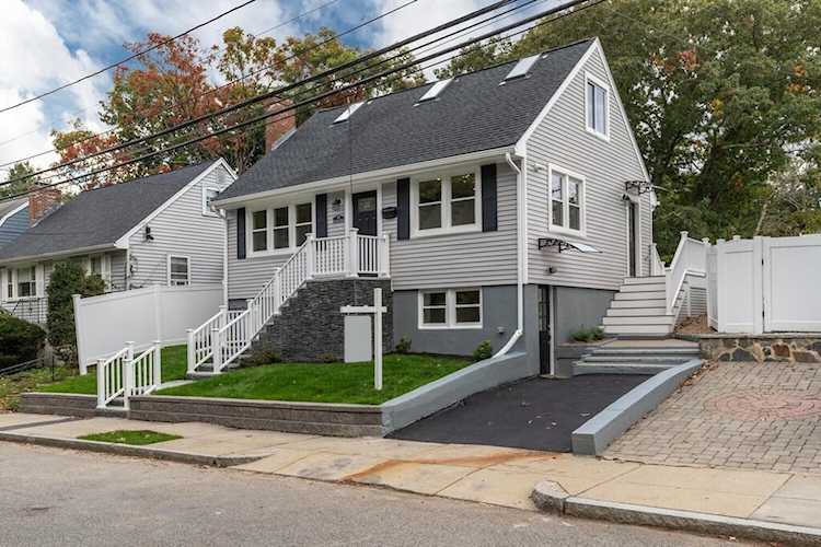 39 Desoto Road Boston, MA 02132