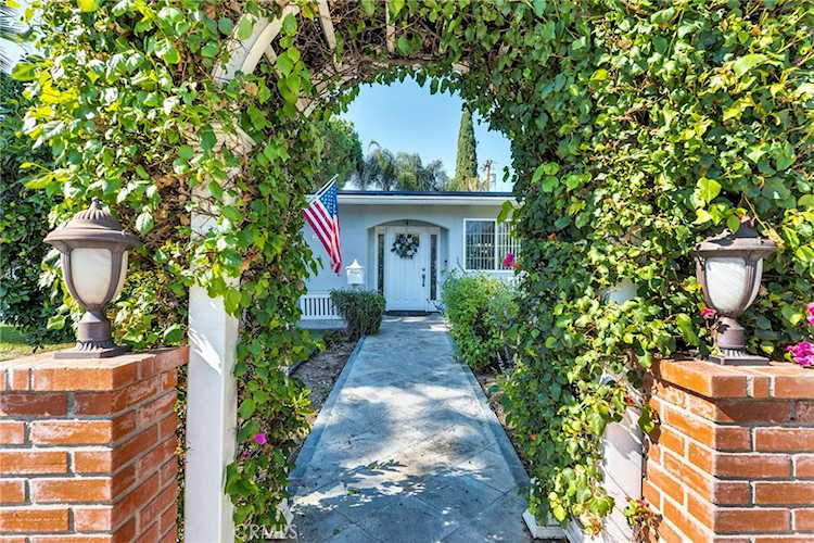 22945 Sherman Way West Hills, CA 91307