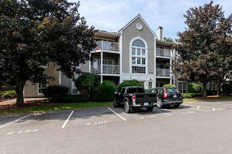 1 Scituate Place #22 Merrimack, NH 03054