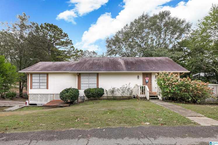 605 Fox Drive Gardendale, AL 35071