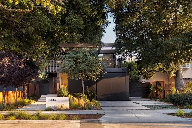 1144 Forest Ave Palo Alto, CA 94301