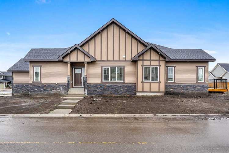 50 North Bridges Rd Langdon, AB T0J 1X3