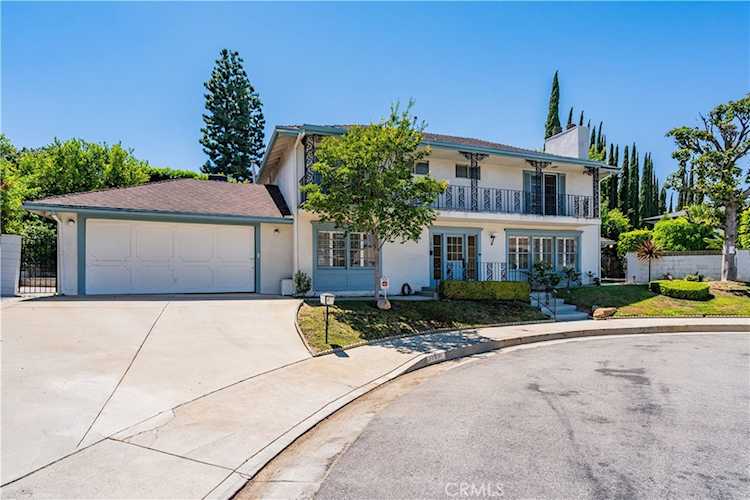 15974 Tobin Way Sherman Oaks, CA 91403