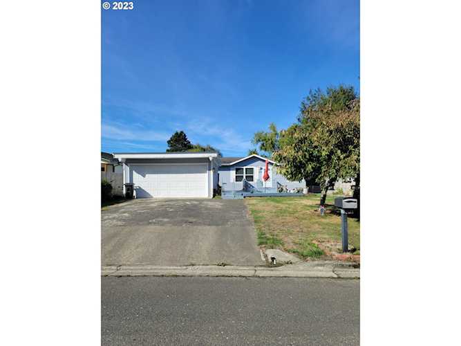 1222 SE June AVE Bandon, OR 97411