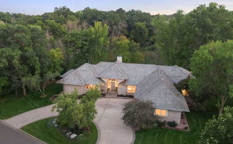 13741 Wood Lane Minnetonka, MN 55305