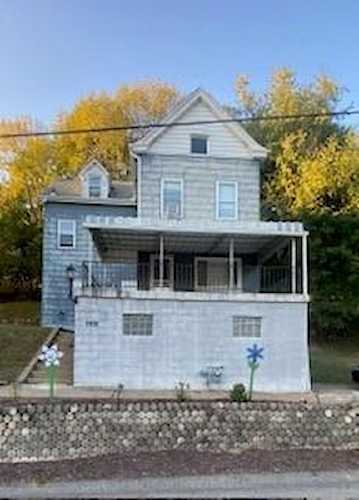1935 Melvina St Pittsburgh, PA 15212
