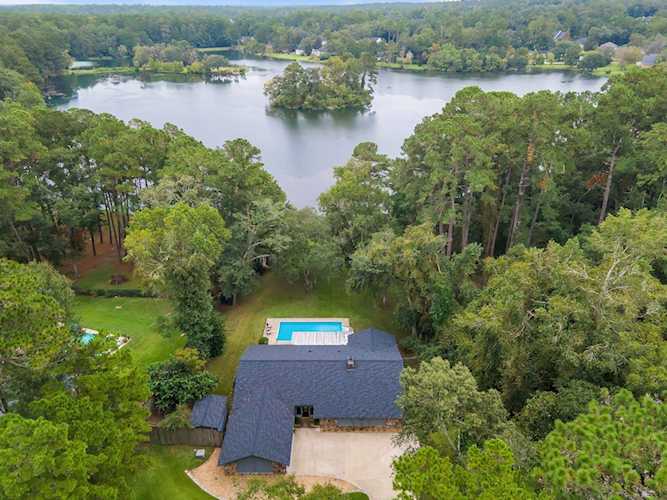 2405 Bass Bay Dr Tallahassee, FL 32312