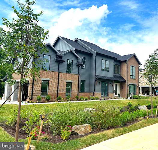 1212 Karig Place Alexandria, VA 22304
