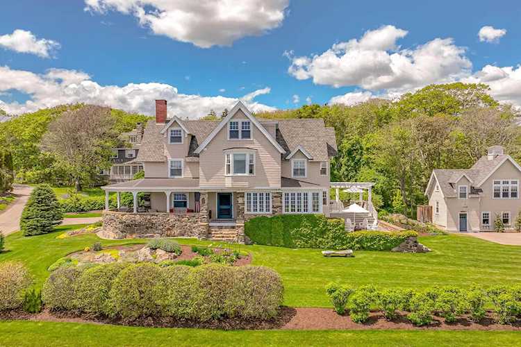 212 Ocean Ave Kennebunkport, ME 04046