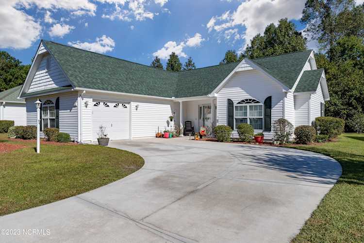 202 Morningstar N Swansboro, NC 28584