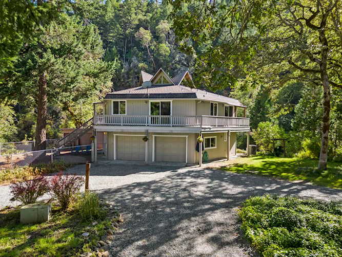 1211 Upper Powell Creek Rd Williams, OR 97544
