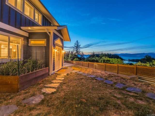 3602 Overlook Dr Nanaimo, BC V9T 1M6