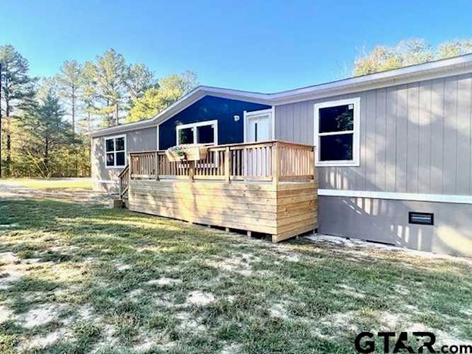 1506 1/2 S Front Street Overton, TX 75684