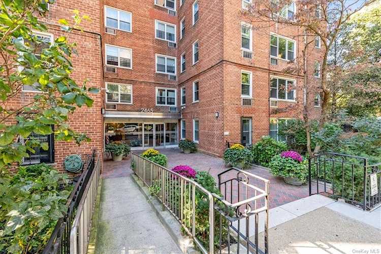2465 Palisade Ave #6B Bronx, NY 10463