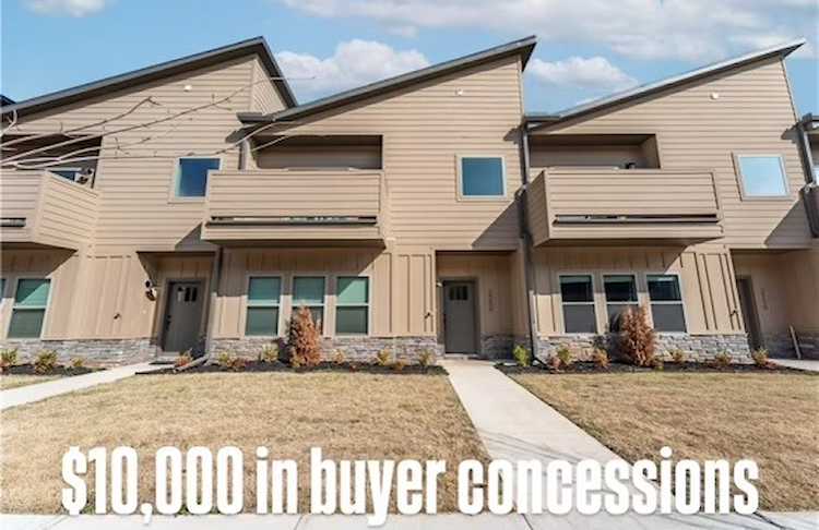 2204 W Million Ln Fayetteville, AR 72704