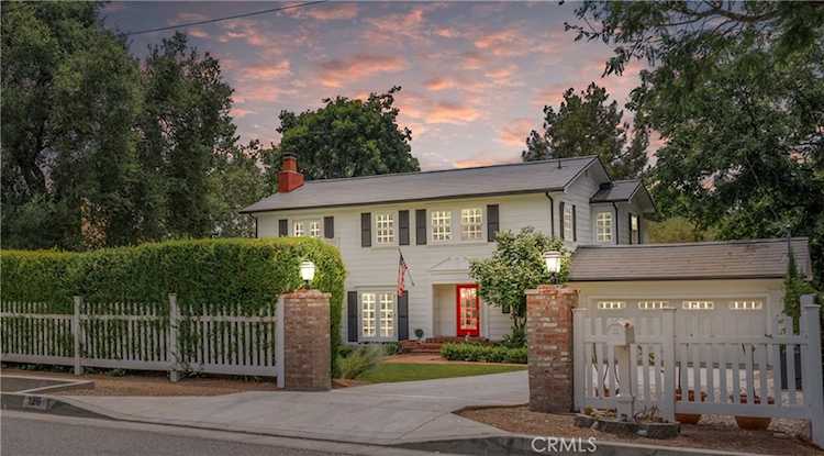 126 E Palm St Altadena, CA 91001