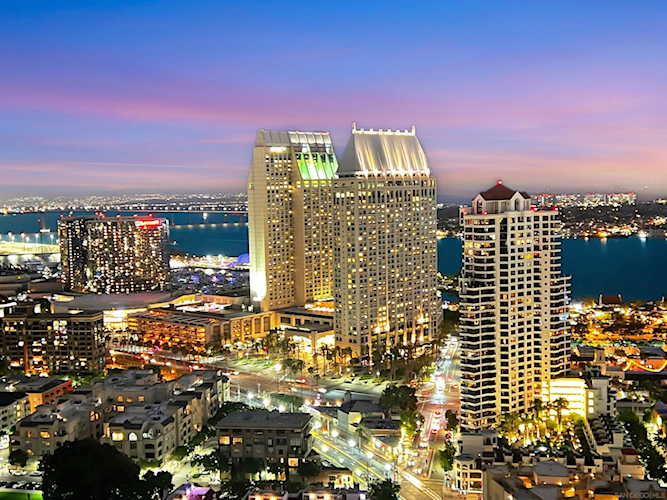 700 W E St #3305 San Diego, CA 92101