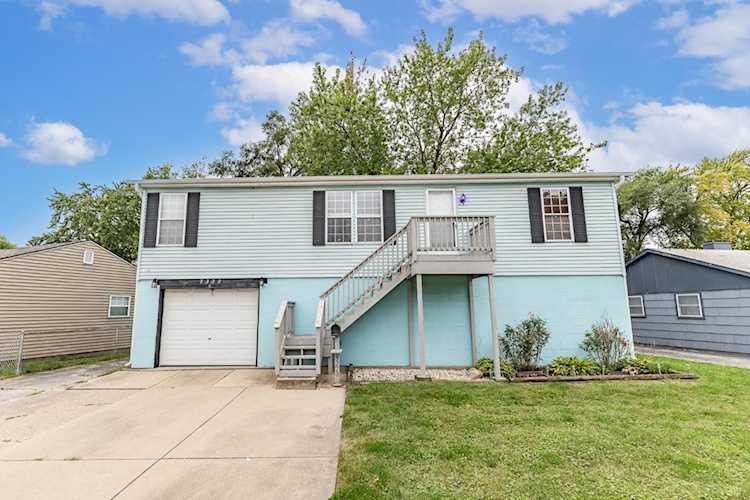 8220 Sycamore Ave Highland, IN 46322 | MLS 538401 Photo 1