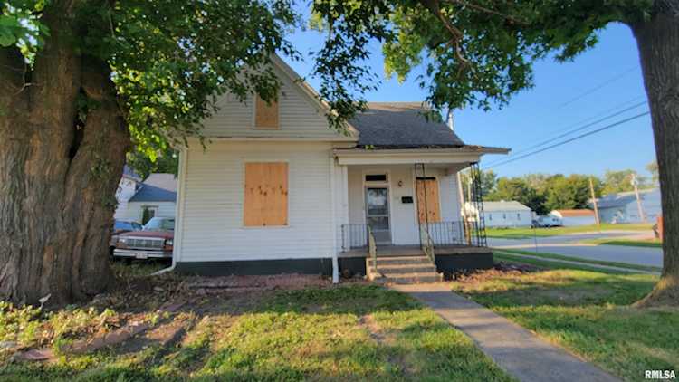 Move-in ready home for sale in Springfield, IL - $20,000 Photo 1