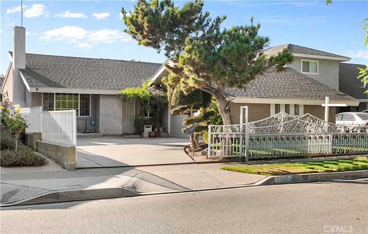 17019 Yvette Ave Cerritos, CA 90703-1247 | MLS RS23174047 Photo 1