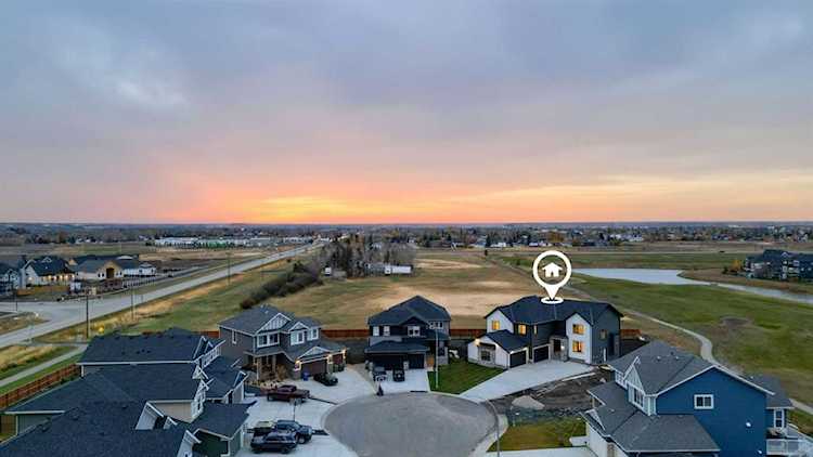242 Boulder Creek Place Langdon, AB T0J 1X3