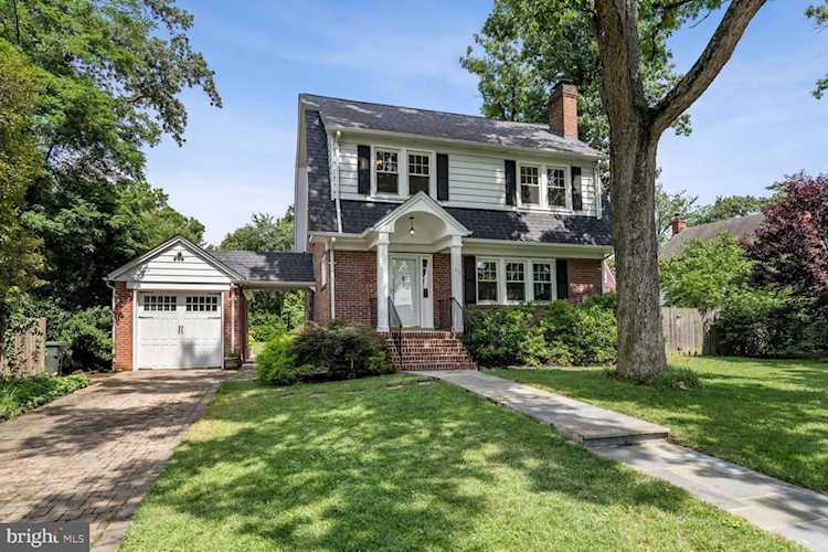 415 N Monroe St Arlington, VA 22201