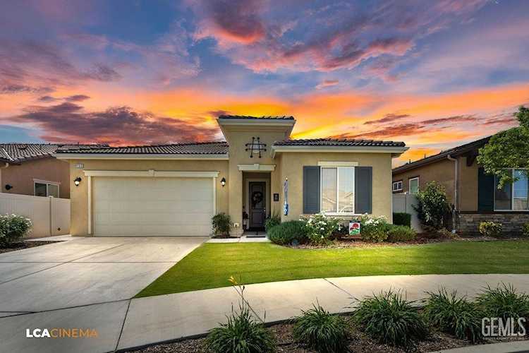 9705 Richland Hills Lane Bakersfield, CA 93306