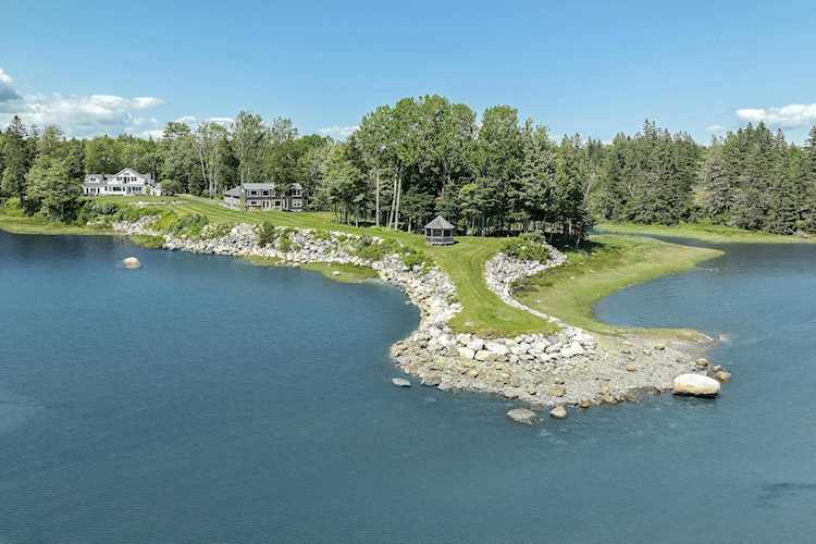 3 Flye Point Rd Brooklin, ME 04616