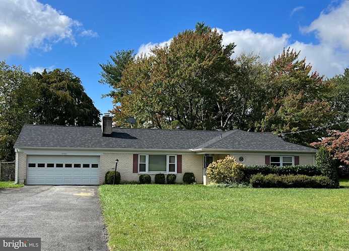 14300 Lewisdale Rd Clarksburg, MD 20871 | MLS MDMC2108988 Photo 1
