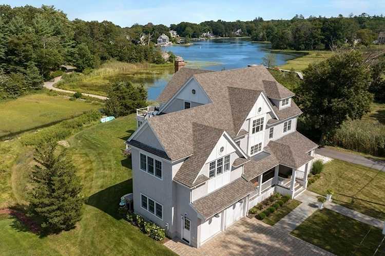 28 Black Horse Lane Cohasset, MA 02025