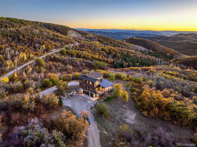 40305 Valley Dr Steamboat Springs, CO 80487