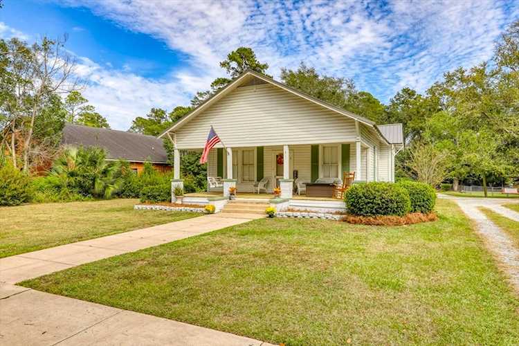 811 North Court Street Quitman, GA 31643 MLS 922474