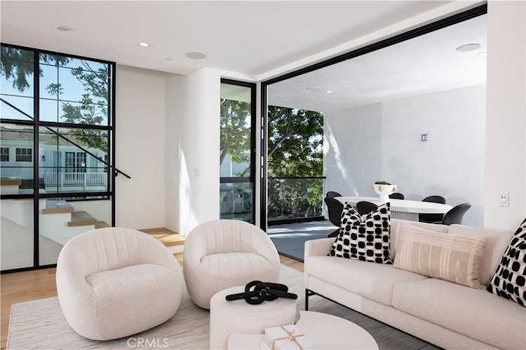 500 1/2 Orchid Ave Corona Del Mar, CA 92625 | MLS LG23193448 Photo 1