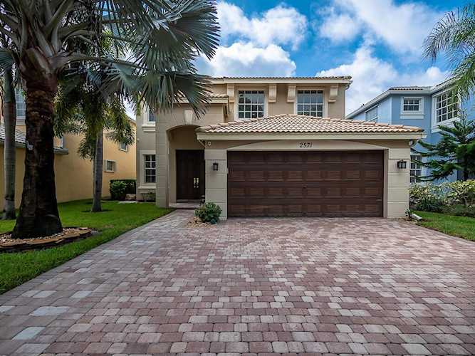 2571 Sawyer Terrace Wellington, FL 33414