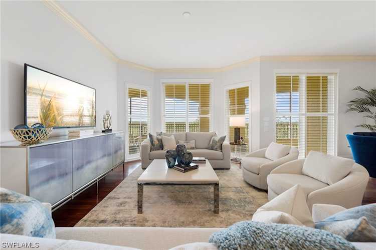 2738 E Tiburon Blvd #B-504 Naples, FL 34109