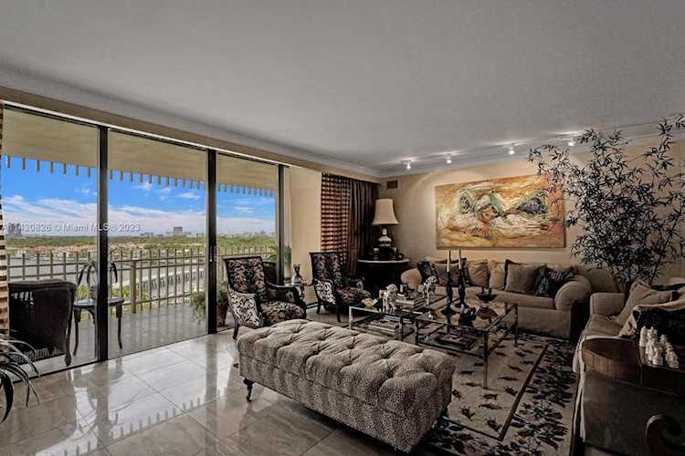 2 Grove Isle Dr #B1004 Miami, FL 33133