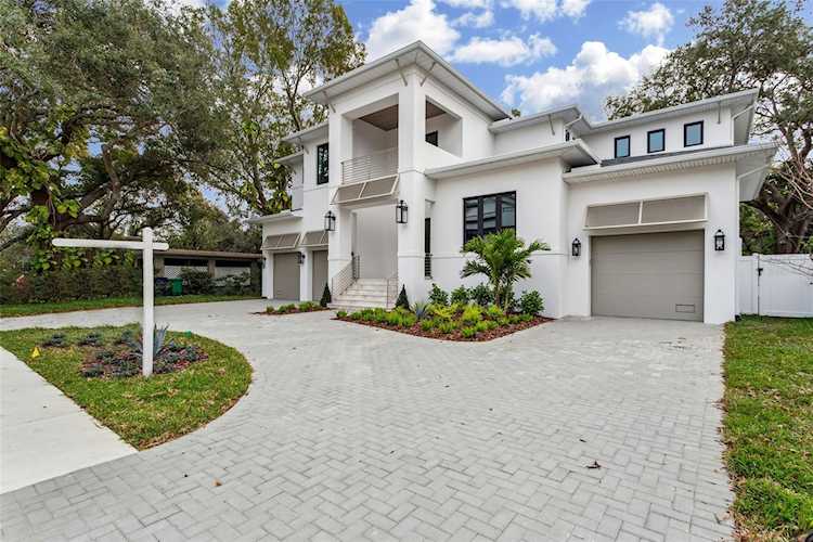 4602 W Longfellow Ave Tampa, FL 33629