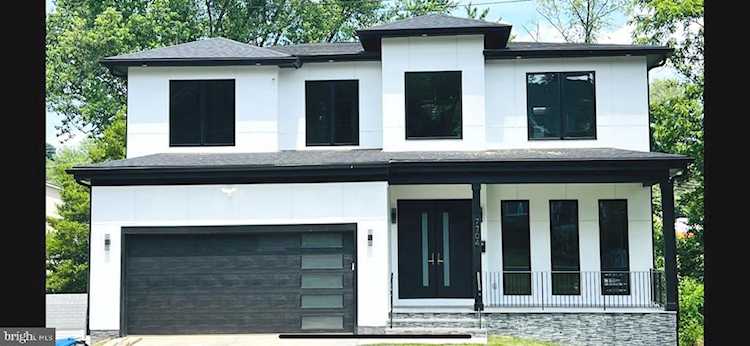 7704 Lunceford Ln Falls Church, VA 22043